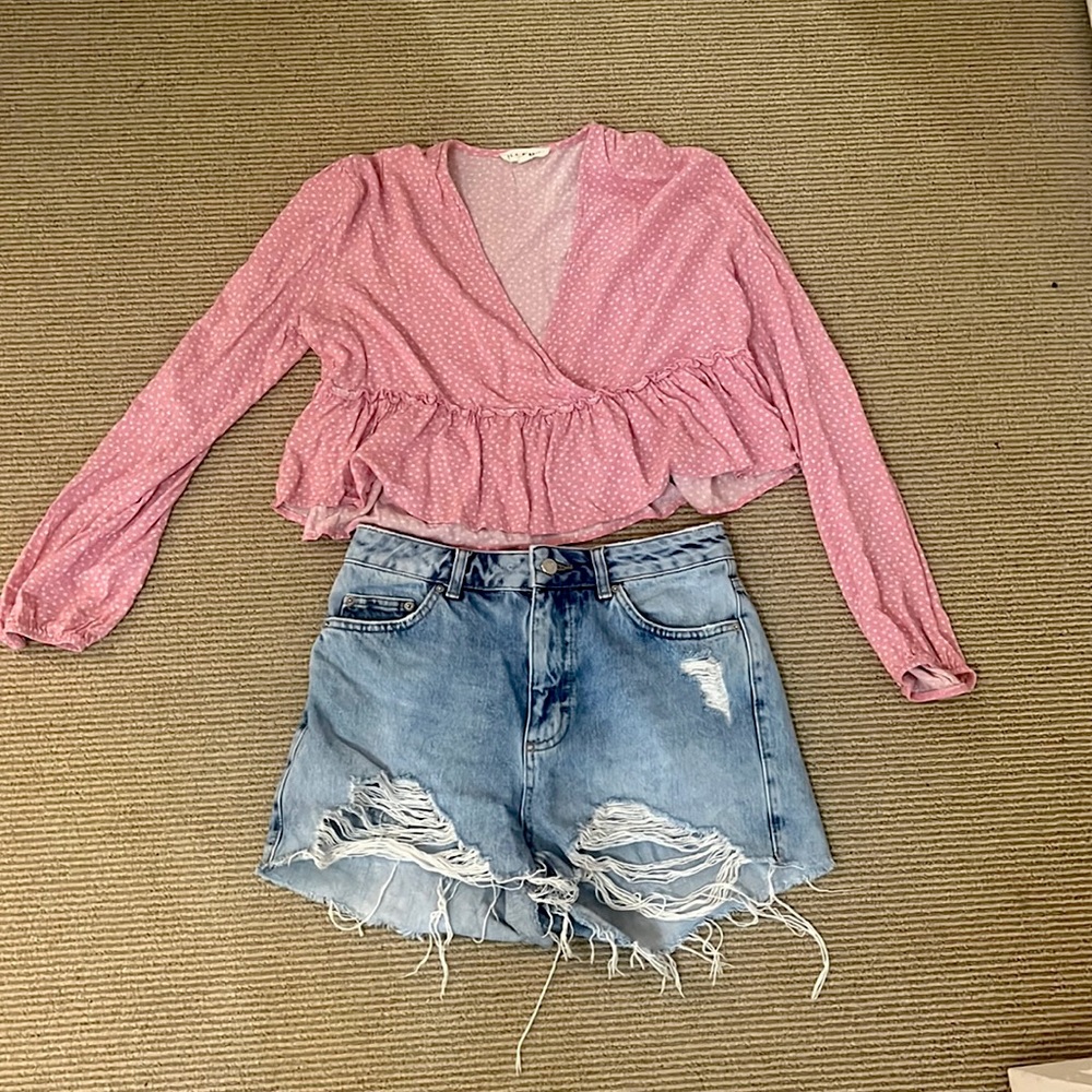 PacSun/L.A. Hearts top & Topshop Denim Shorts